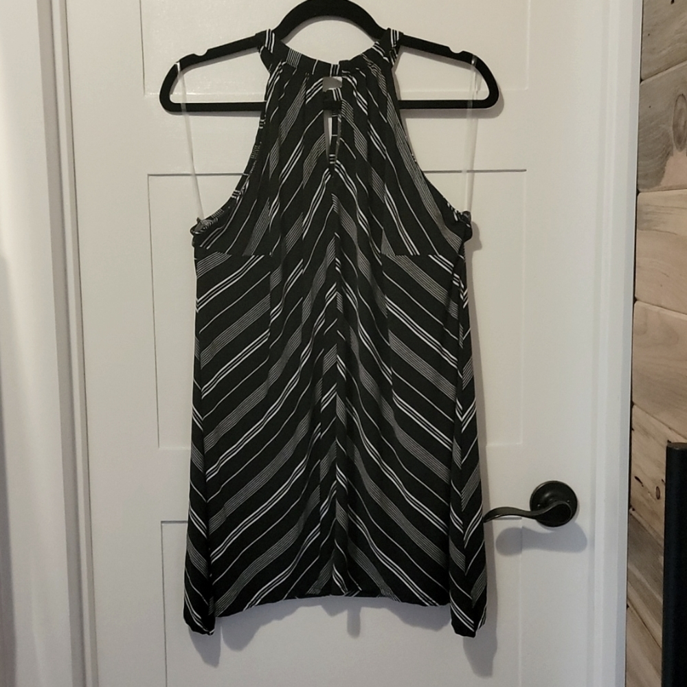Black and white shoulder less blouse